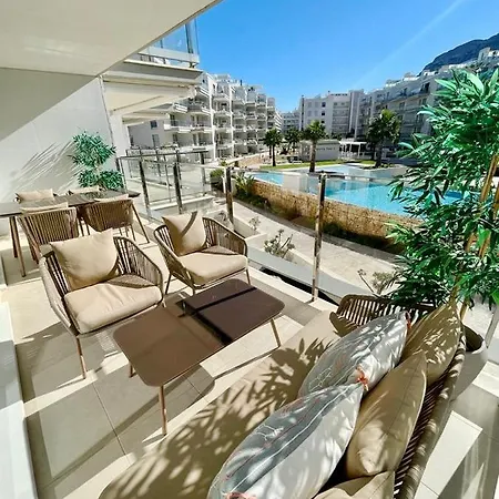 Marina Real 82 By Homeprive Дения